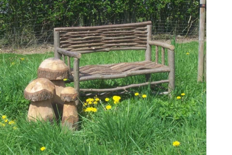 BANC EN NOISETIER