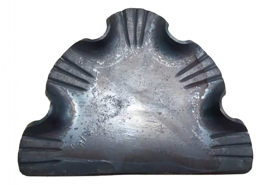 DEMI-FLEUR N°121