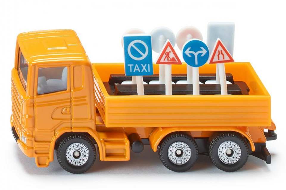 CAMION DE SIGNALISATION ROUTIÈRE